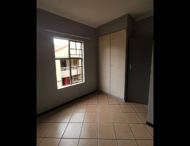 2 BEDROOM APARTMENT FOR SALE IN DIE HOEWES